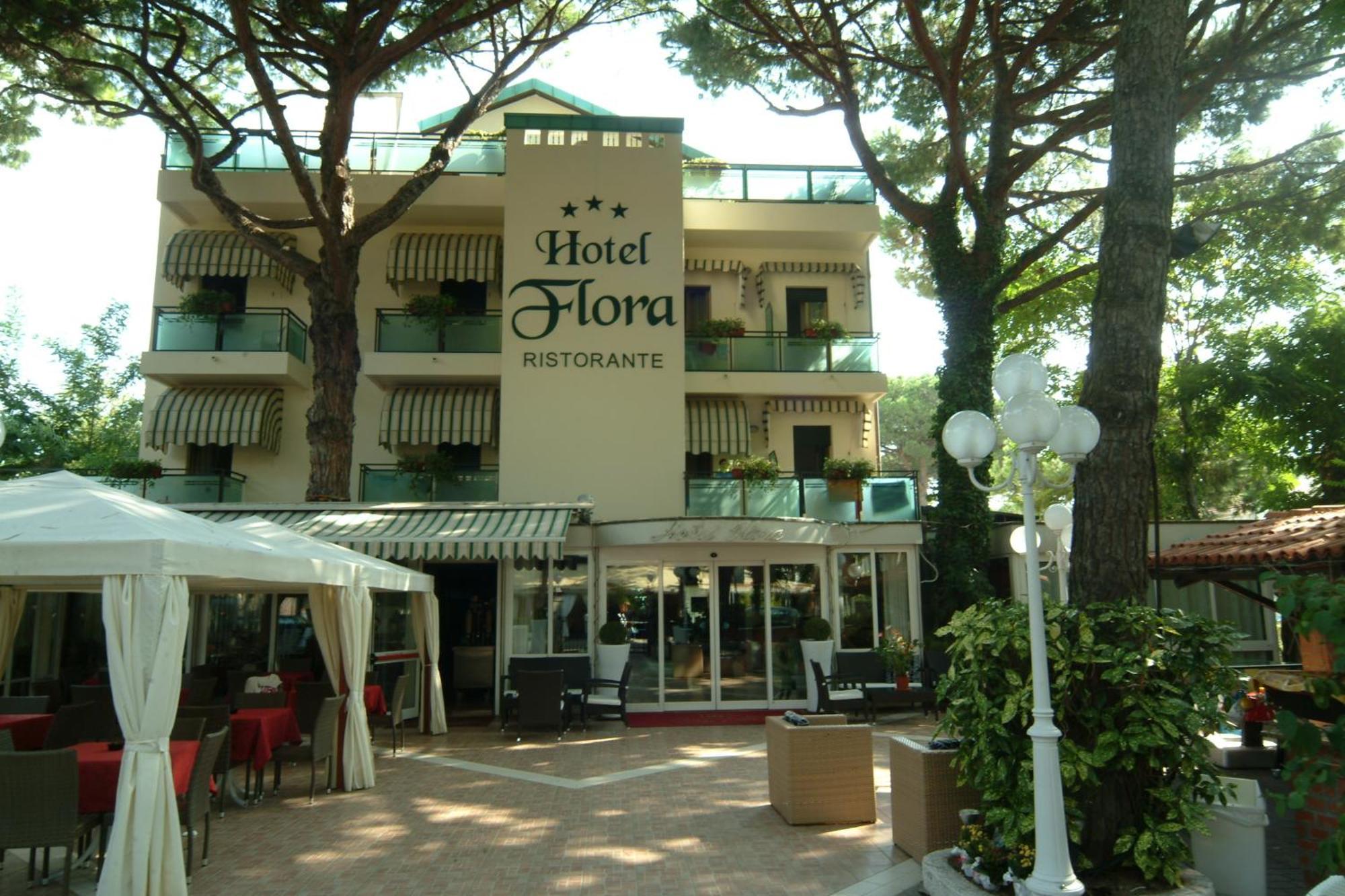 Hotel Flora Морской Милан Экстерьер фото