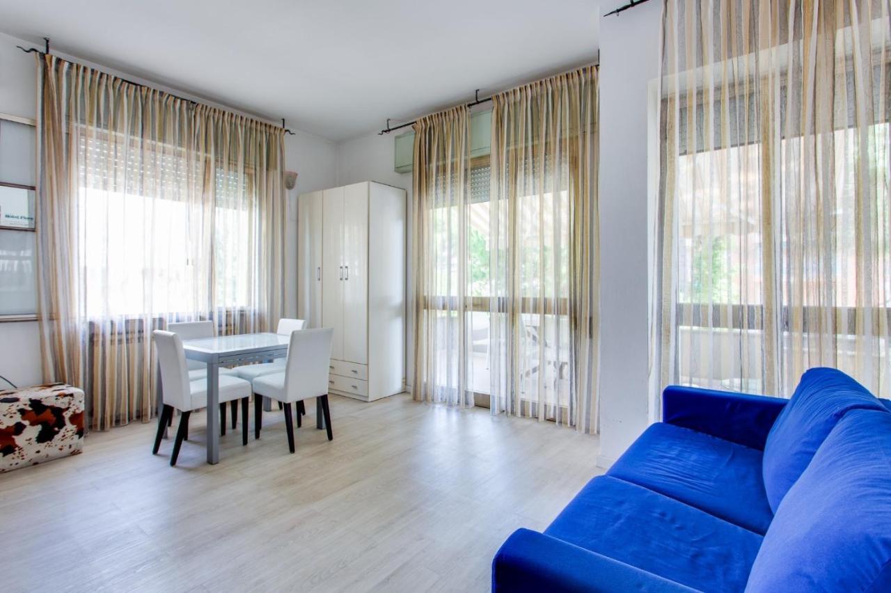 Hotel Flora Морской Милан Экстерьер фото